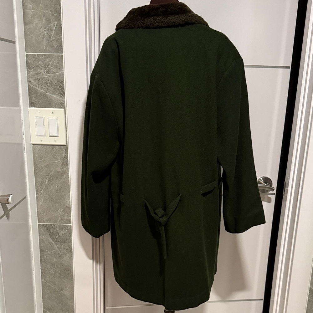 Newport News faux fur collar oversized wool blend forest green coat size 10 - Picture 9 of 11